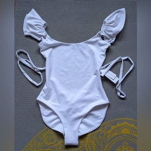 Londre The Ruffle Shoulder One Piece - White